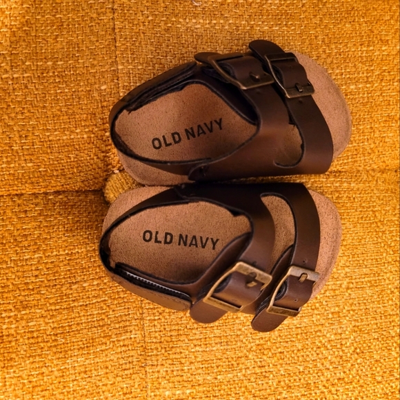 Baby Old Navy Sandals - Picture 1 of 2